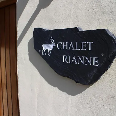 Chalet Rianne - Pour 8 Personnes 554 *